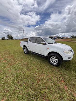 MITSUBISHI L200 TRITON 3.2 HPE 4X4 CD 16V TURBO INTERCOOLER DIESEL 4P MANUAL